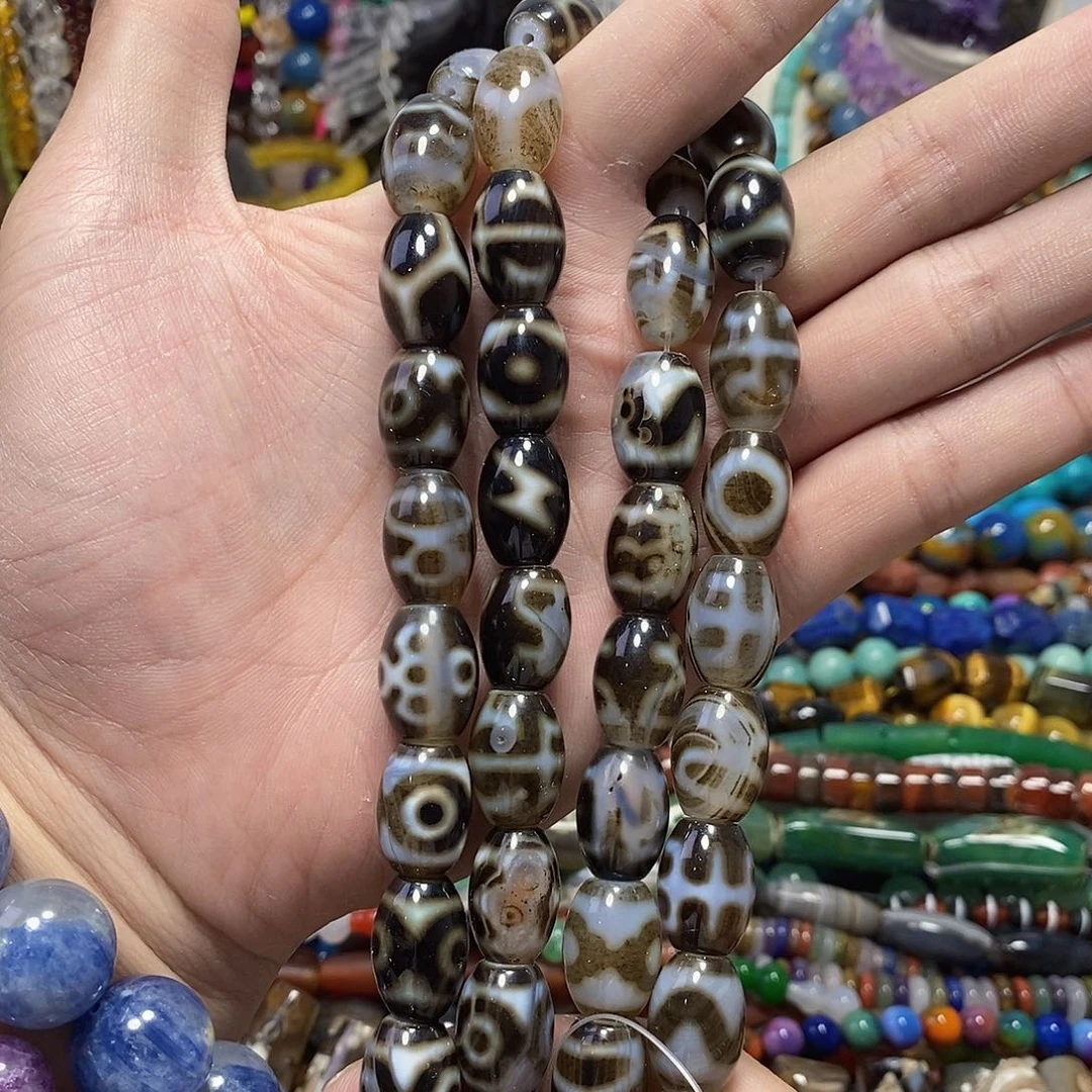 石英质玉未镶嵌，天珠桶珠13×18mm，