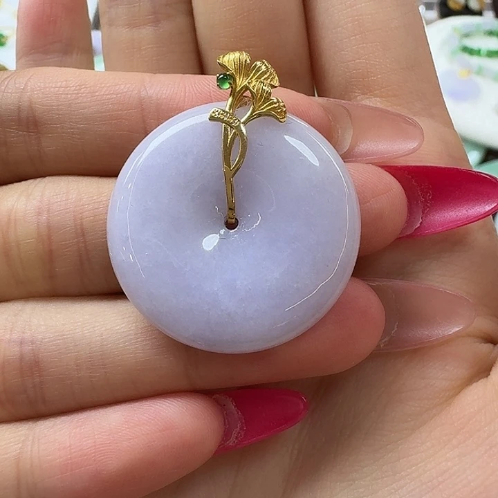 翡翠未镶嵌颈饰平安扣