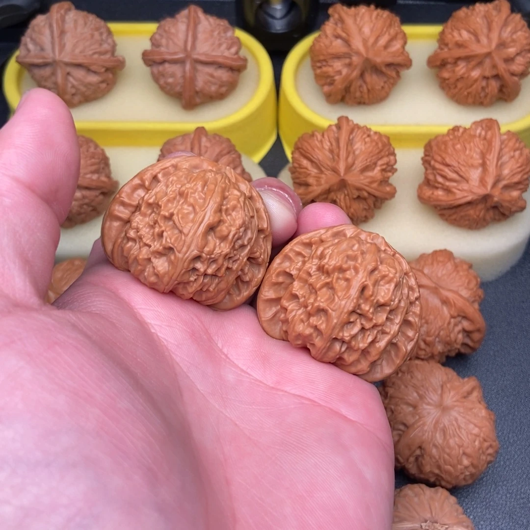 ****️文玩核桃把件白狮子40