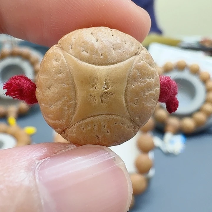 凤眼菩提吊坠18mm麒麟85@2571