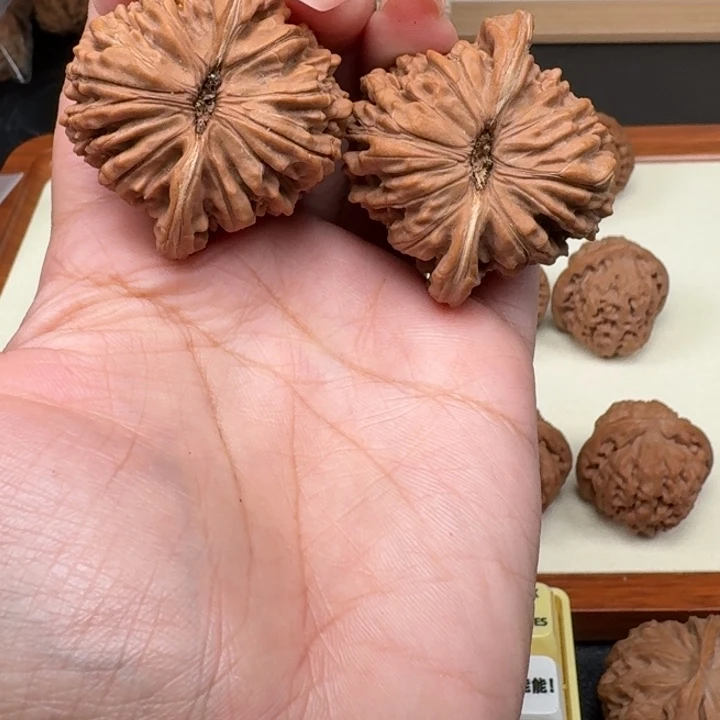 把件文玩核桃全品四座楼山地