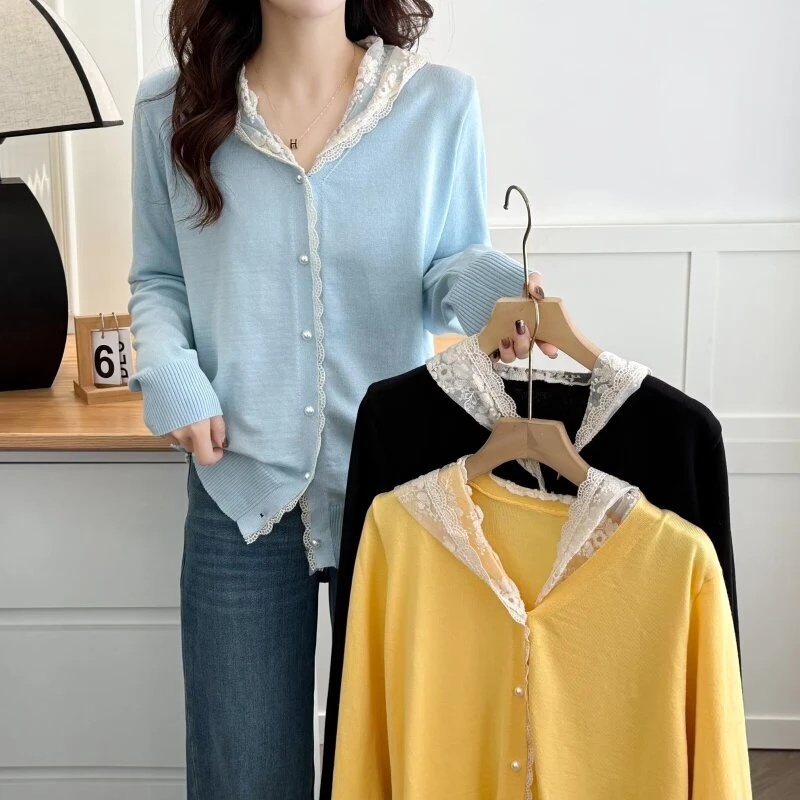 大码女装蕾丝拼接连帽针织开衫春季新款胖mm显瘦遮肉内搭外穿上衣