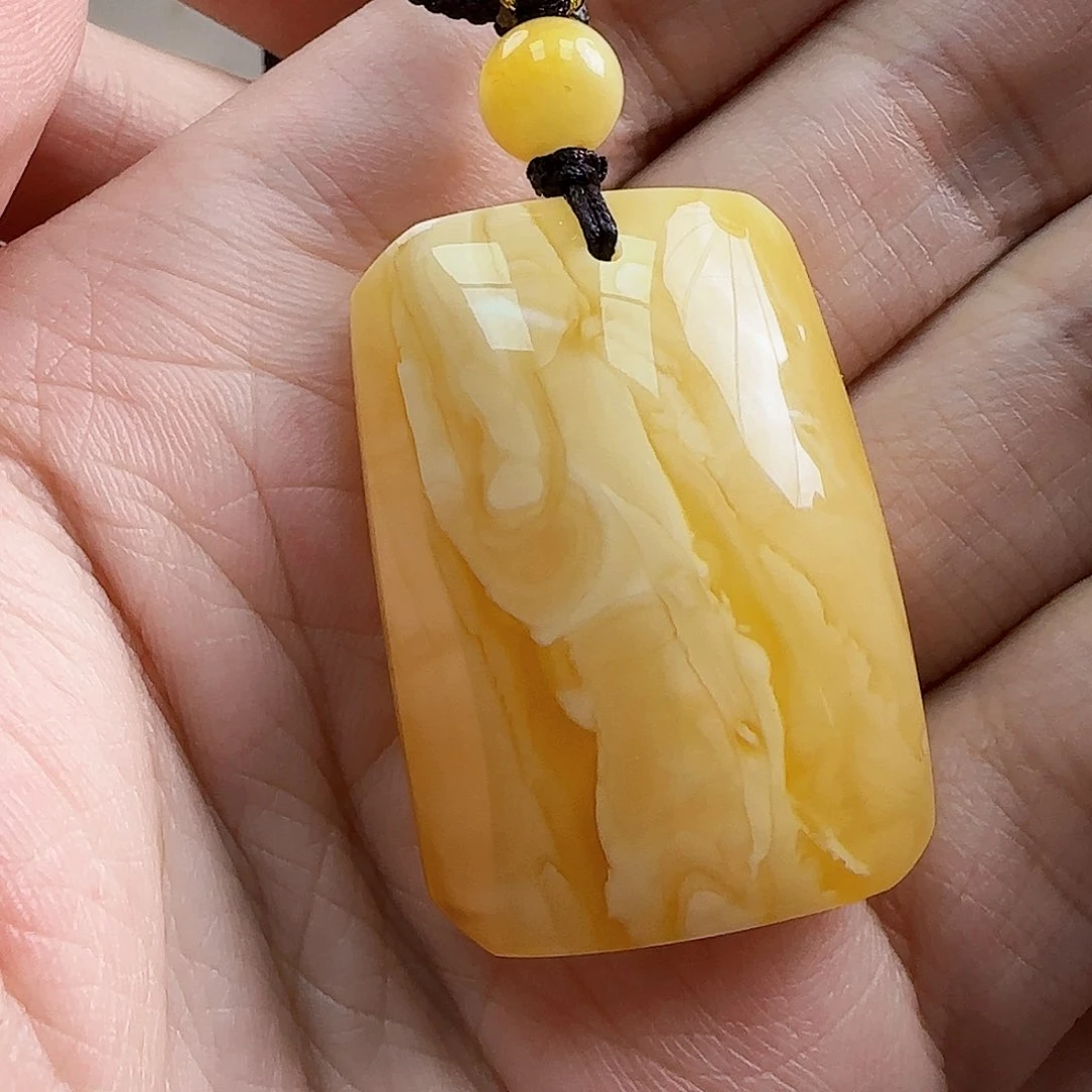 未镶嵌琥珀珠宝奇石