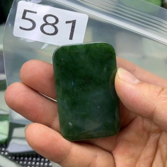 和田玉未镶嵌珠宝半成品