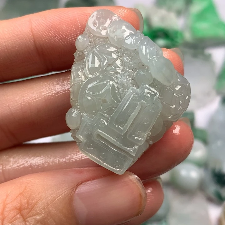 定制翡翠未镶嵌翡翠