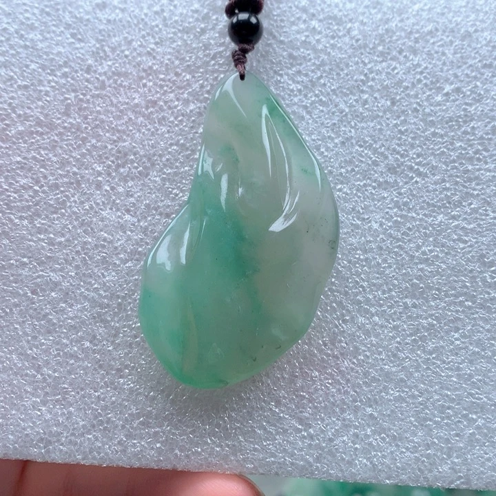 石英质玉（非洲翠）未镶嵌吊坠(不含链)