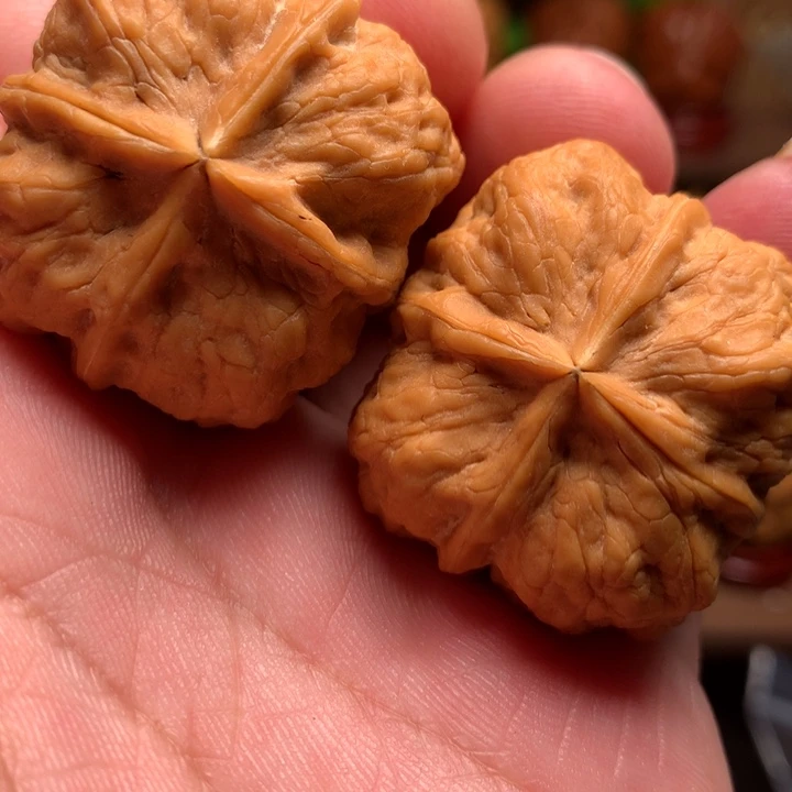 用***5文玩核桃吊坠玉玺四棱36