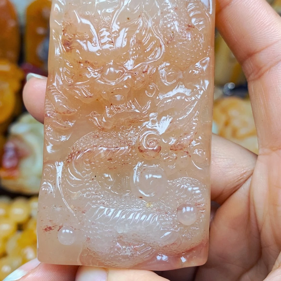 石英质玉（黄龙玉）颈饰未镶嵌