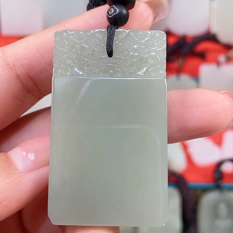 【闪购商品】颈饰未镶嵌和田玉