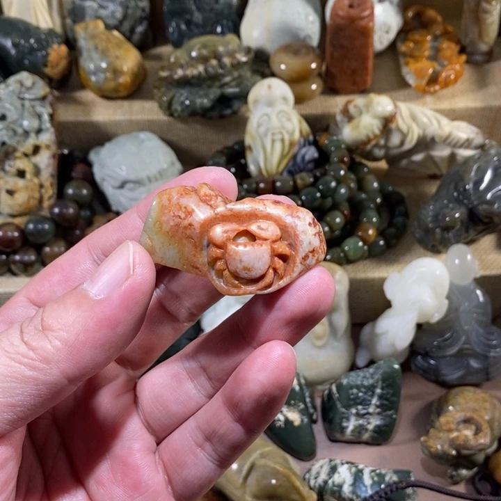 透闪石质玉未镶嵌挂件