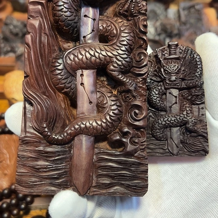 小***道枣木手工制作的小物件