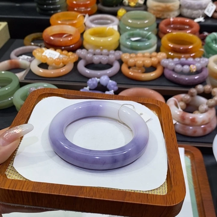 夢***影石英质玉未镶嵌手镯59