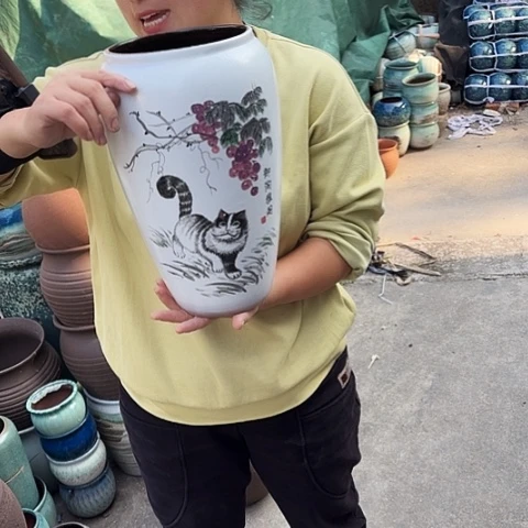 口17高33瑕疵一个。