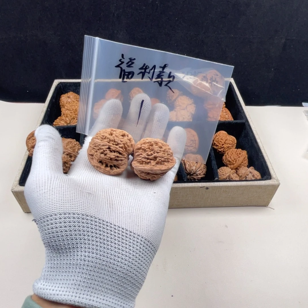 吊坠文玩核桃哈哈哈哈哈哈哈哈哈哈哈