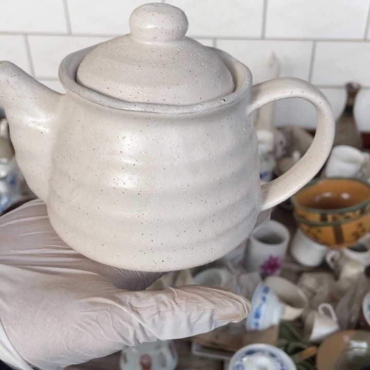 摆件陶瓷盘子碗砂锅都有