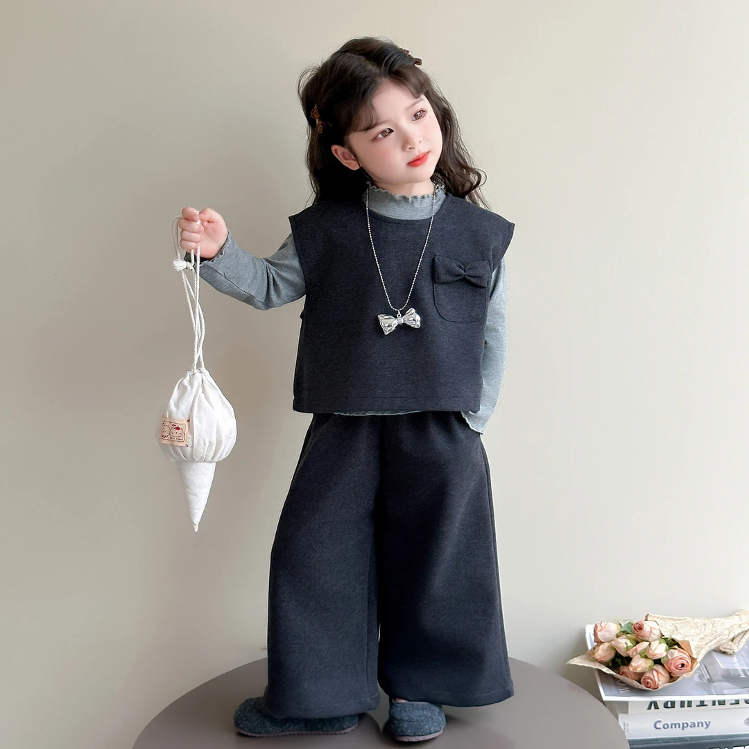女童秋装呢子套装2025新款洋气儿童时髦马甲小女孩早秋毛呢三件套