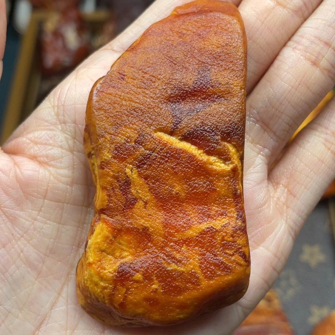 琥珀未镶嵌珠宝奇石