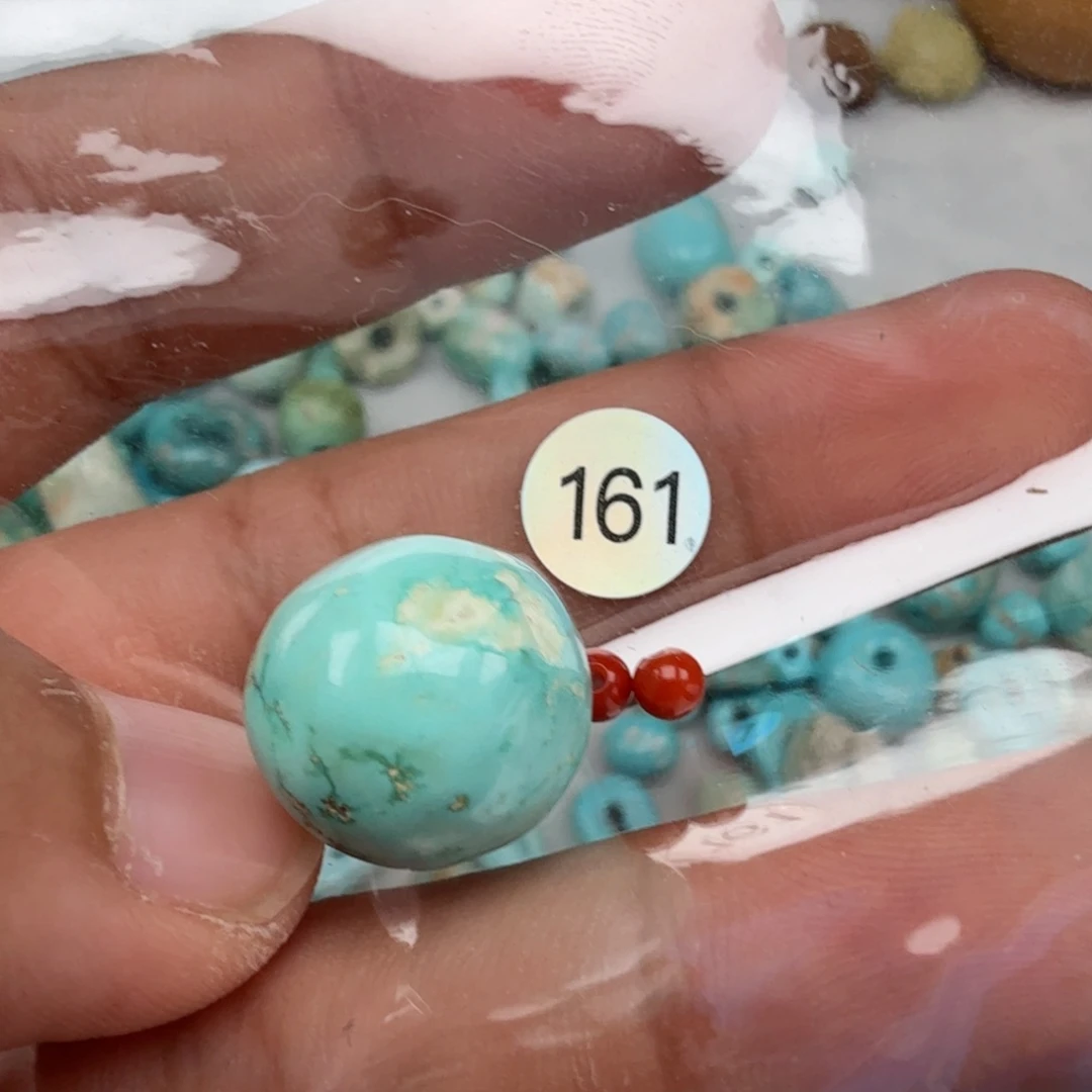 南红玛瑙未镶嵌珠宝奇石仚****?