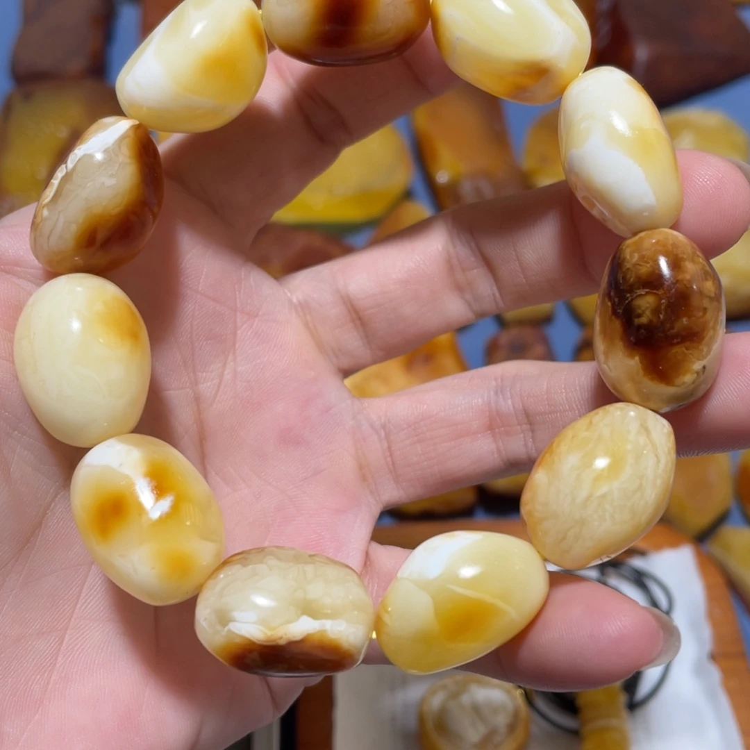 定制蜜蜡未镶嵌随形白花手串