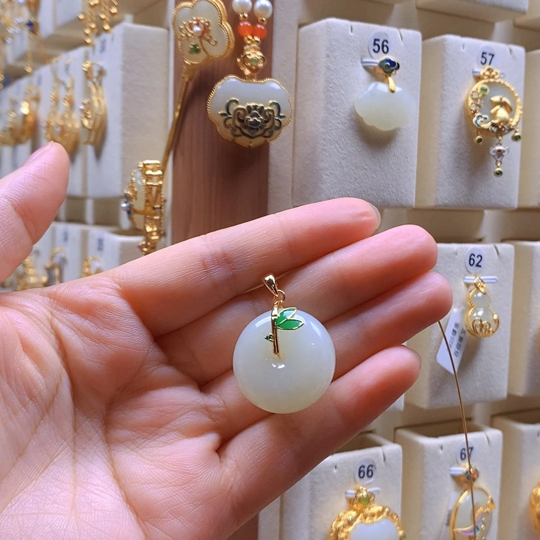 和田玉银S925镶嵌颈饰