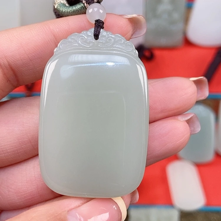 【闪购商品】颈饰未镶嵌和田玉