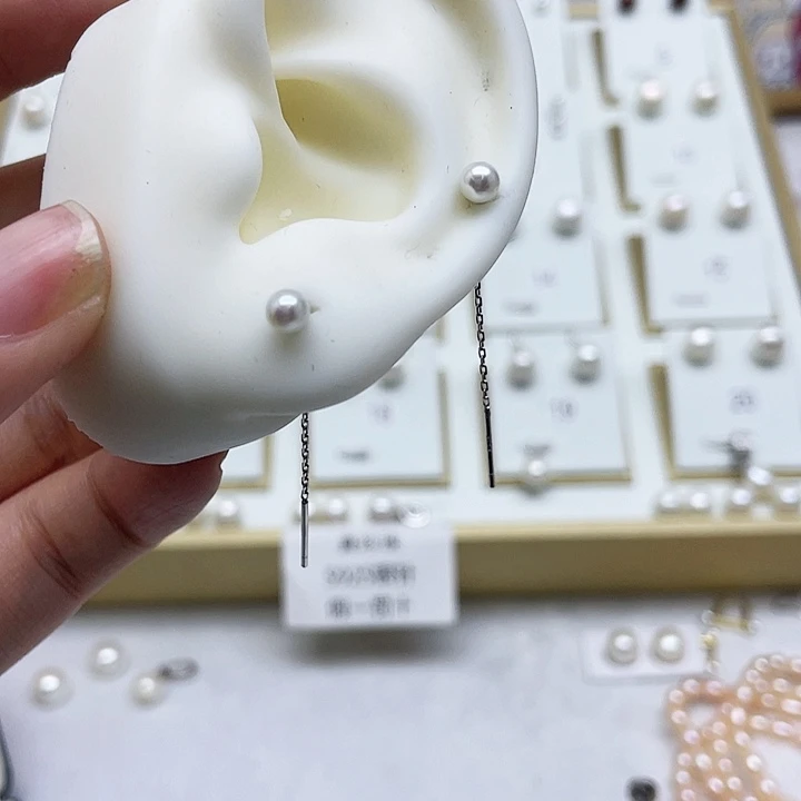 淡水珍珠耳饰银S925镶嵌就***！