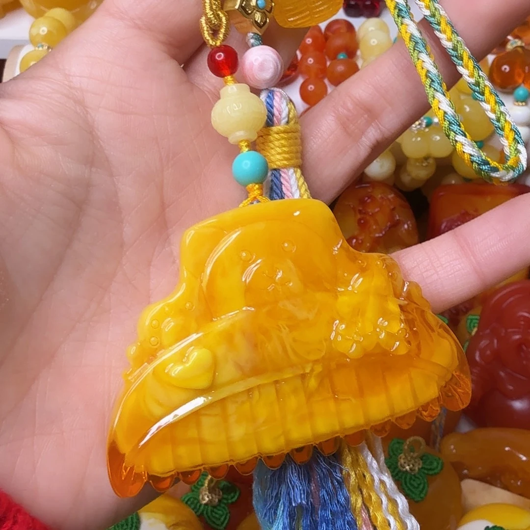 非金属车挂小梳子