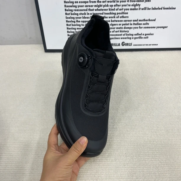 舒适低帮加绒黑色运动休闲鞋时尚休闲鞋鞋子百搭徒步棉鞋透气