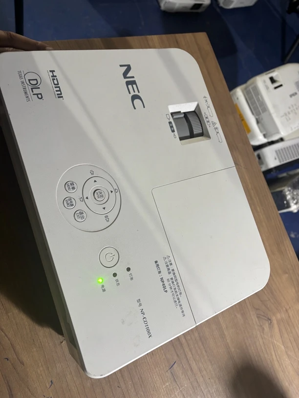 9新 NEC 二手Nec 投影仪 运费自理