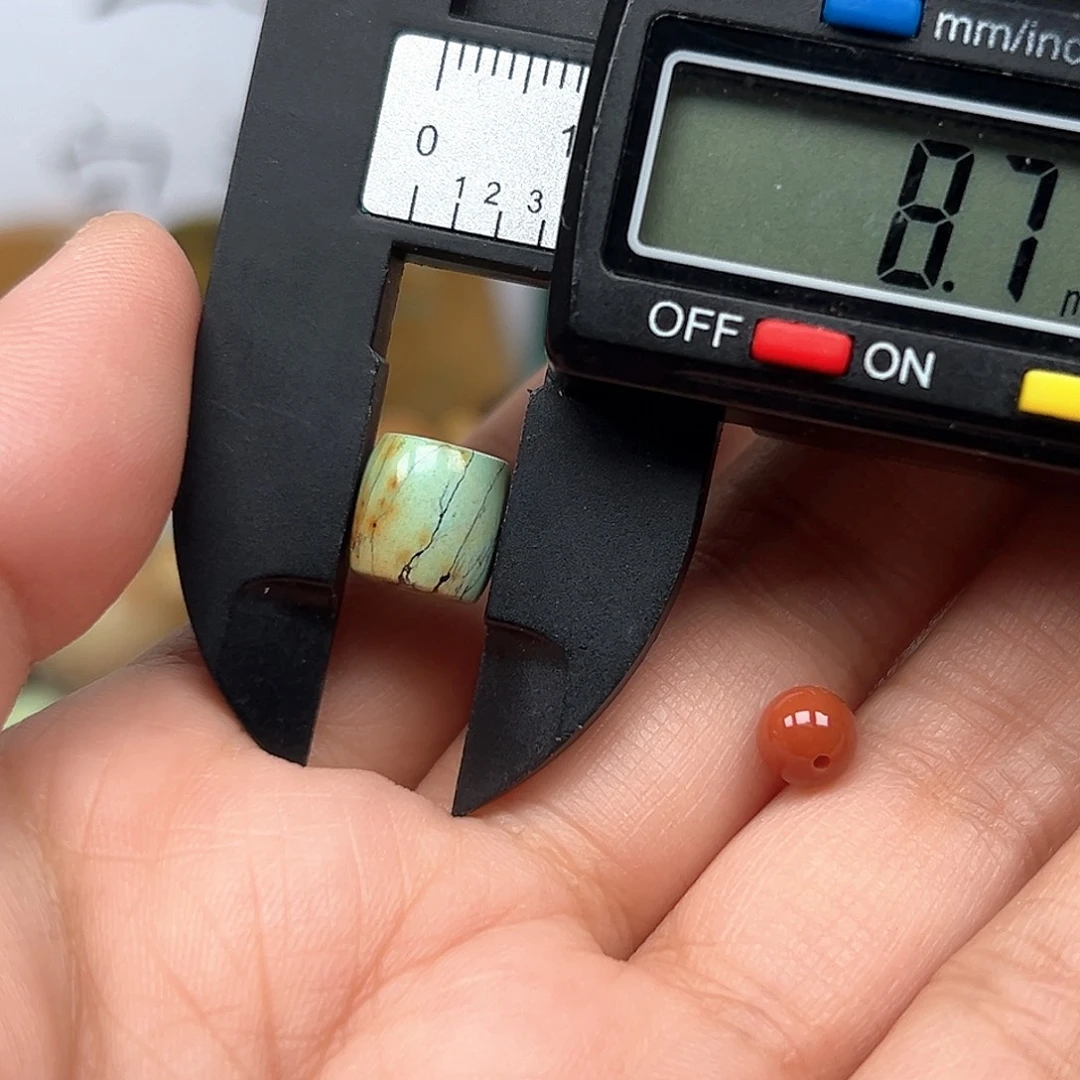 南红玛瑙未镶嵌珠宝奇石