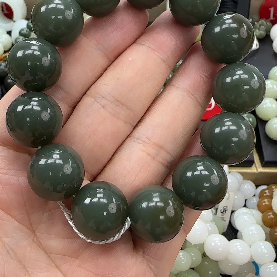 未镶嵌手链和田玉18