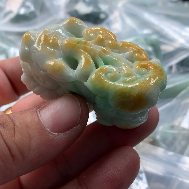 翡翠未镶嵌颈饰保真天然a货翡翠