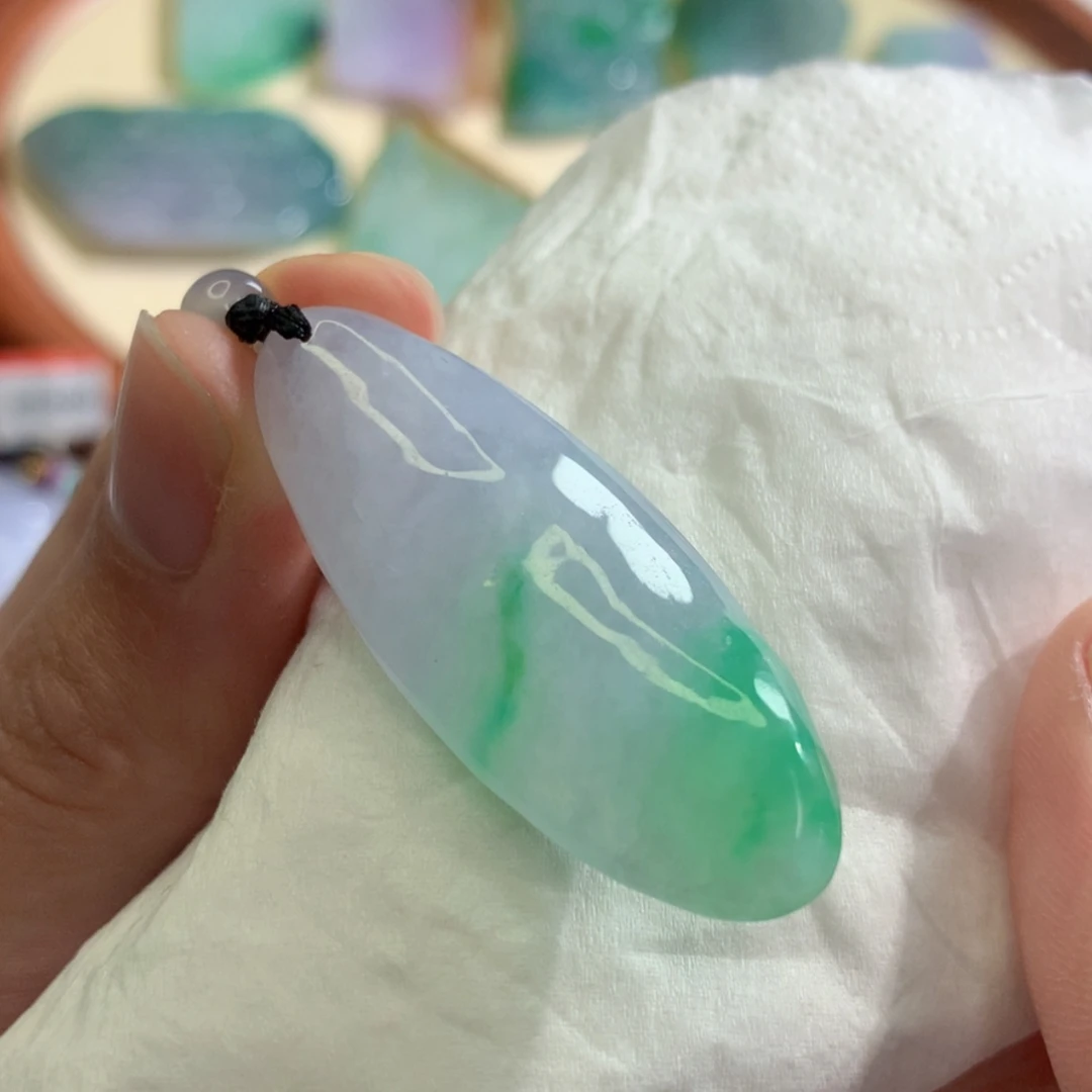 【闪购商品】翡翠吊坠(不含链)未镶嵌 2673