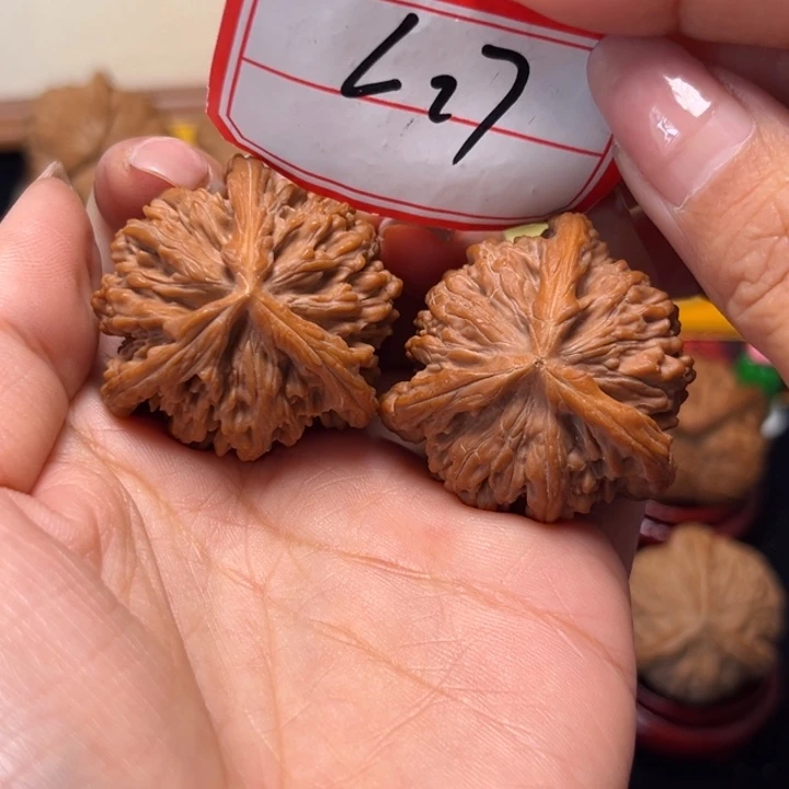 文玩核桃吊坠37尺四座楼奔27