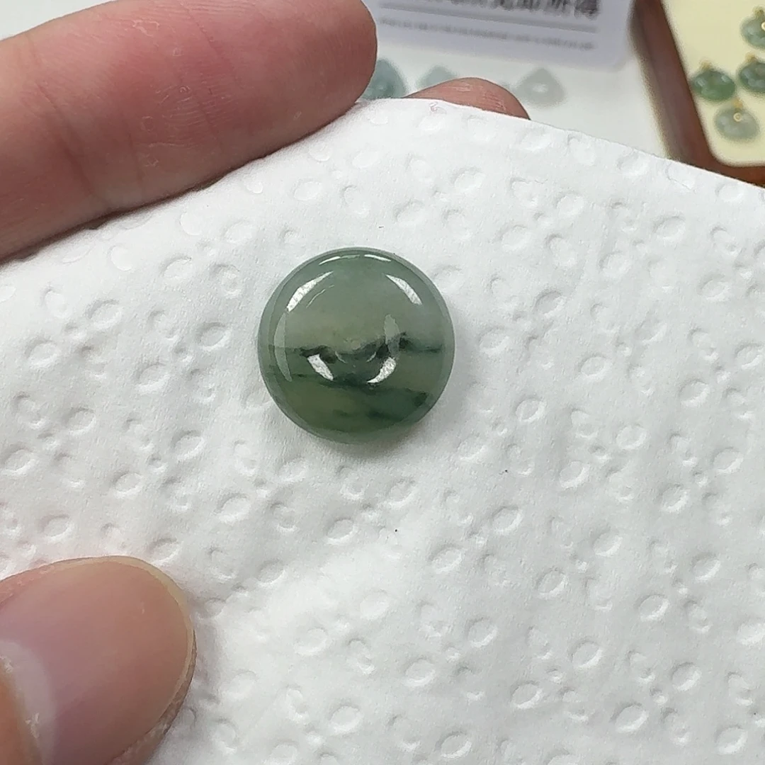 颈饰未镶嵌翡翠扣子