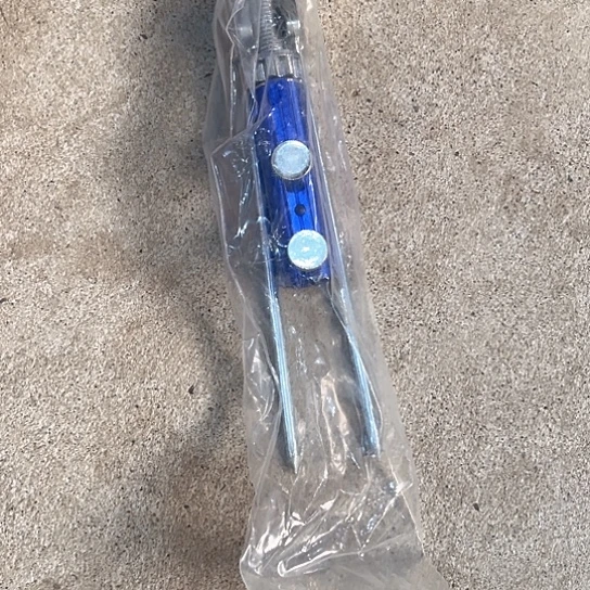 炮台地插固定款。