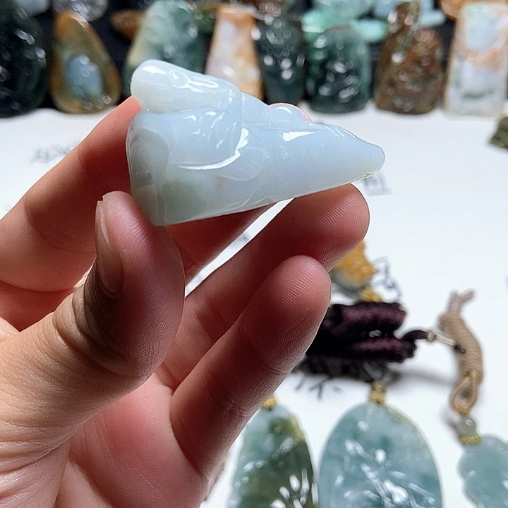 翡翠未镶嵌颈饰翡翠a货