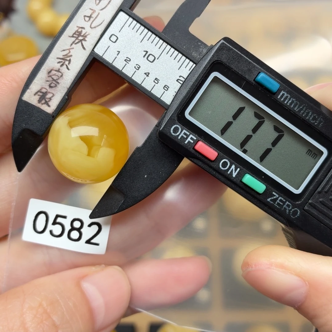 蜜蜡未镶嵌裸石蜜蜡上新福利