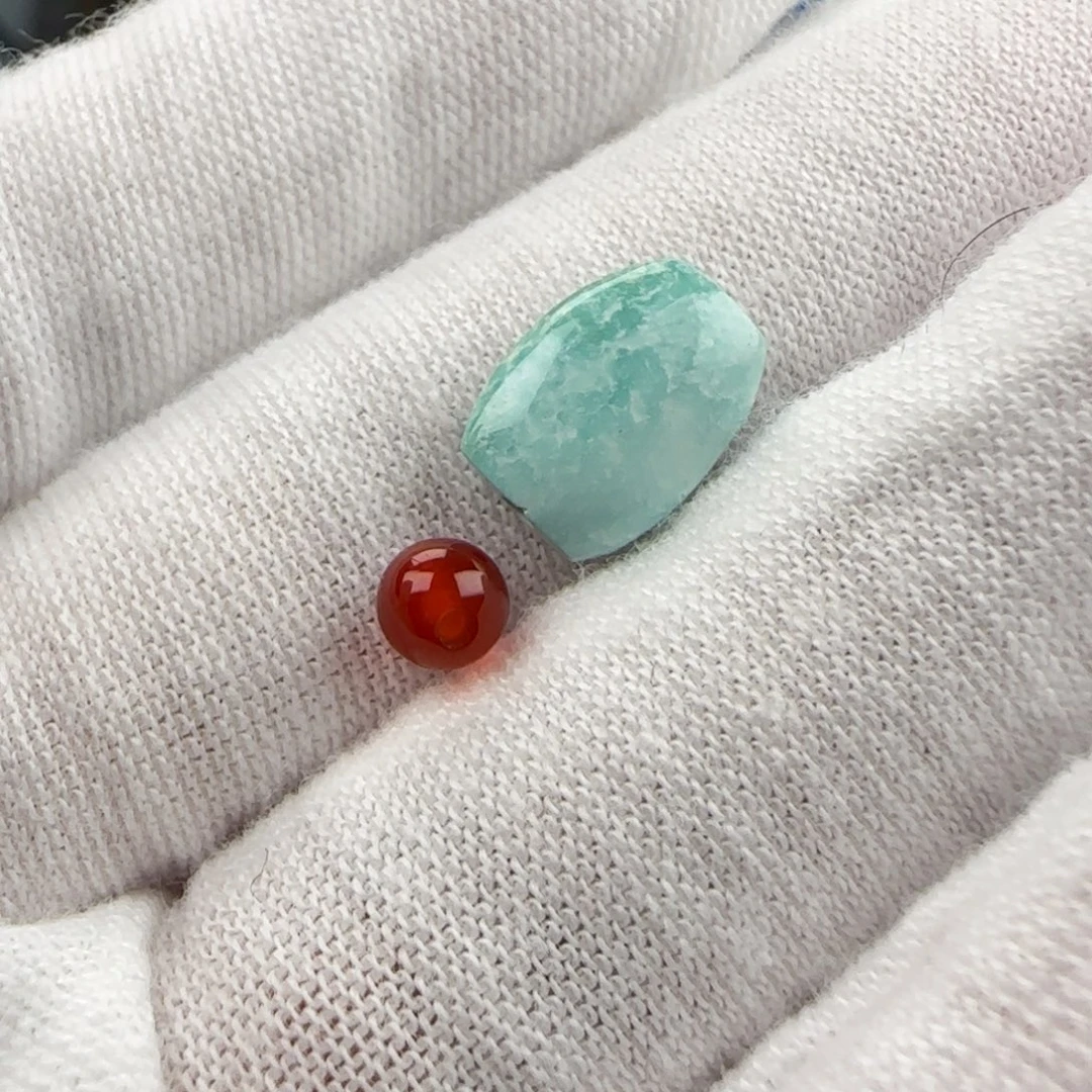 未镶嵌配饰南红玛瑙