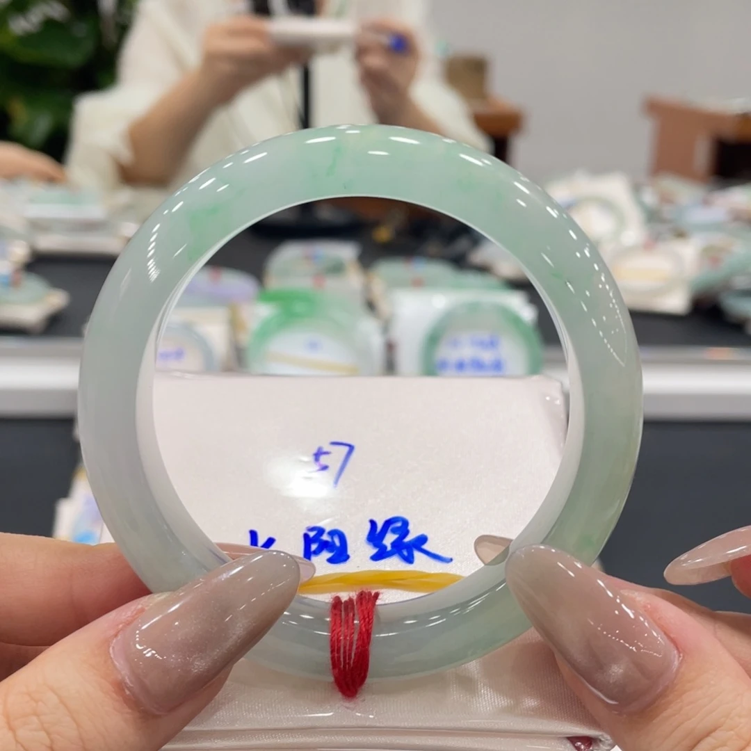 未镶嵌手镯翡翠特缅甸天然翡翠手镯