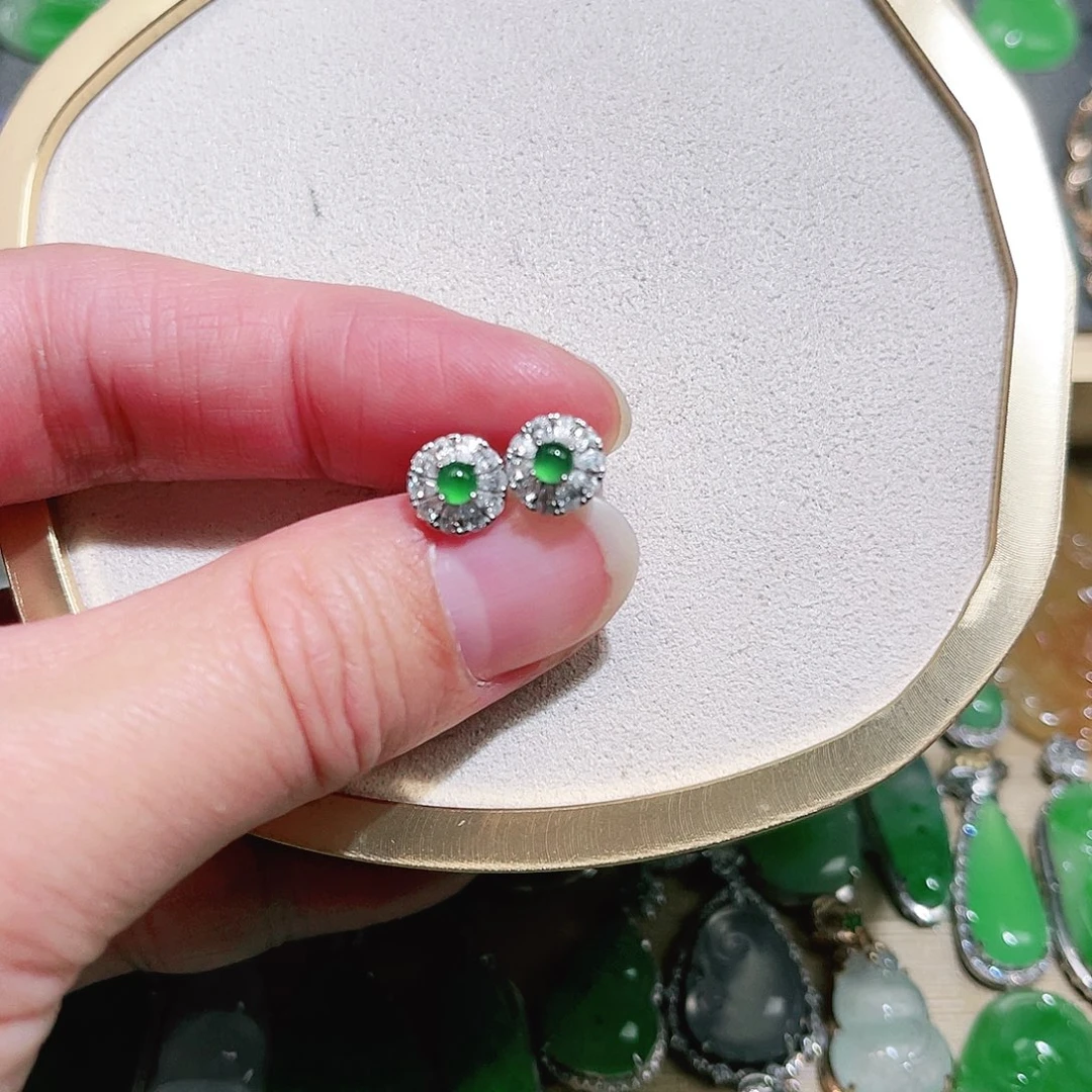 翡翠颈饰未镶嵌裸石