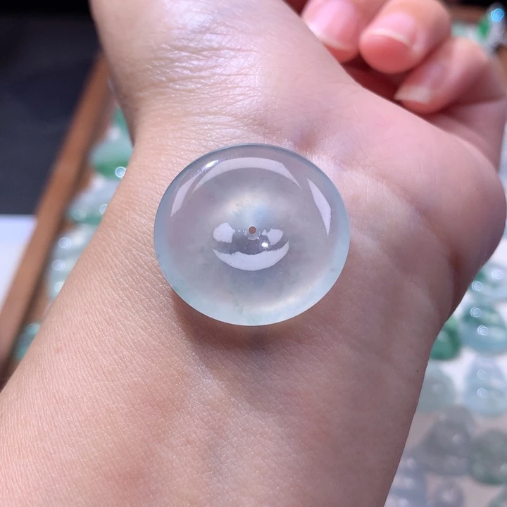 颈饰未镶嵌翡翠冰种平安扣