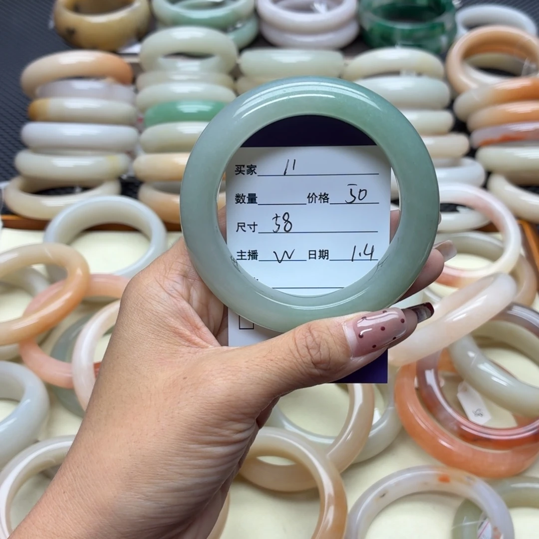 石英质玉未镶嵌手镯