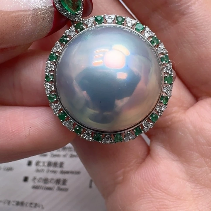 拼合珍珠（马贝珠）颈饰18K金镶嵌