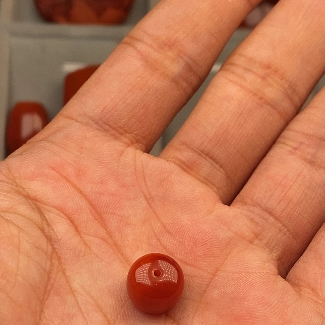 神***猫南红玛瑙未镶嵌配珠10.2