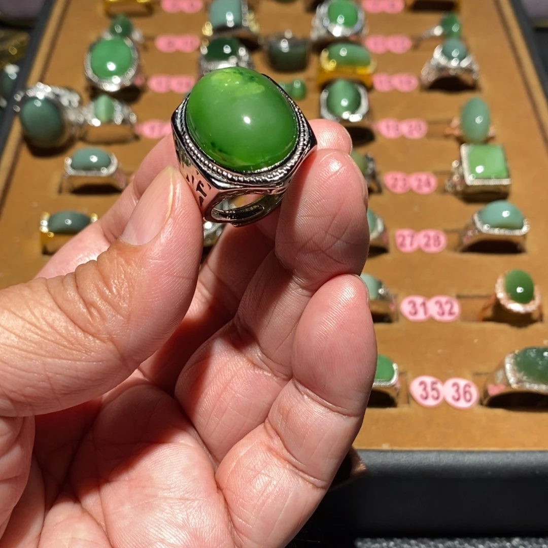 和田玉未镶嵌戒指