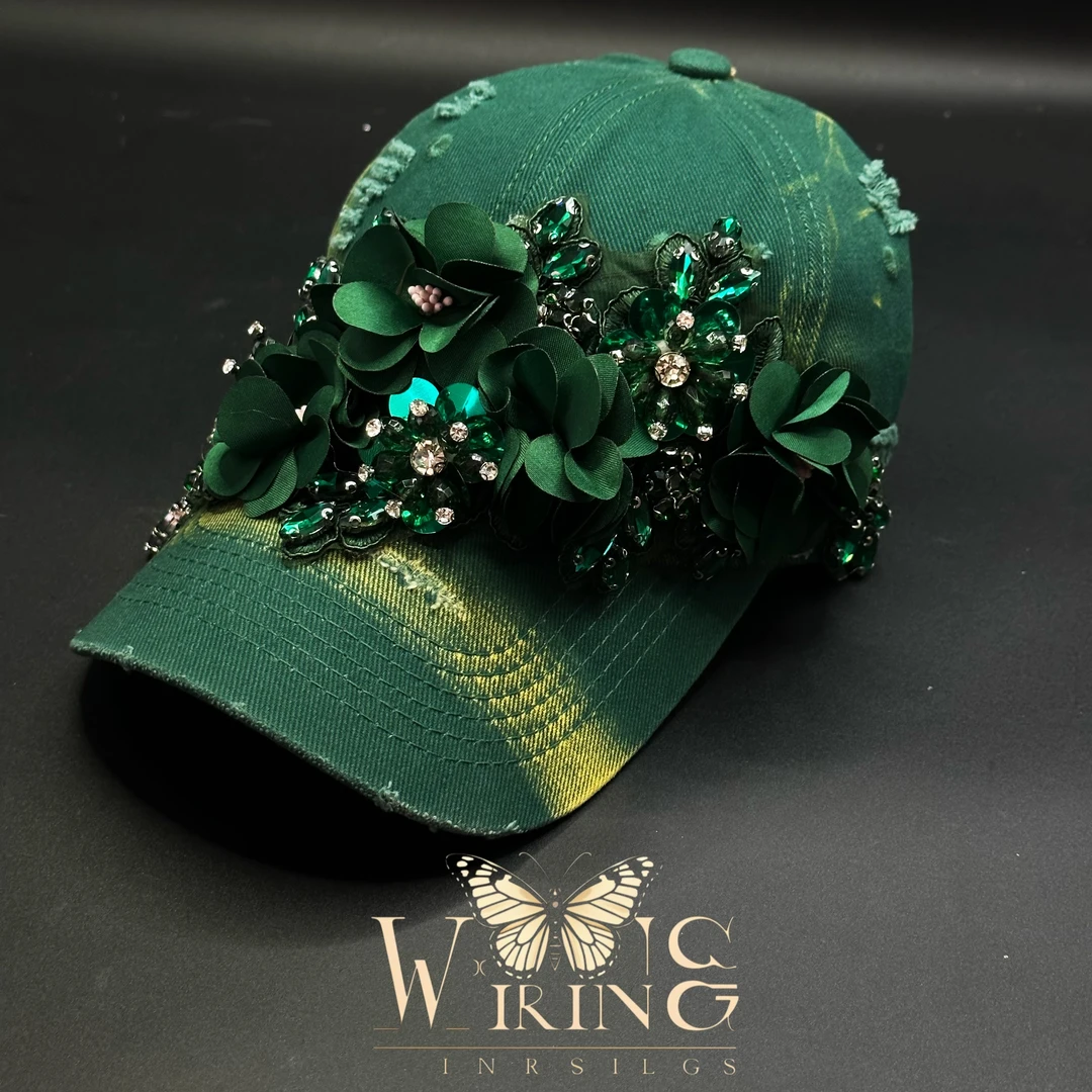 王大嘴原创 “繁花”奢华重工立体锆石花晶水洗破洞牛仔棒球帽M521