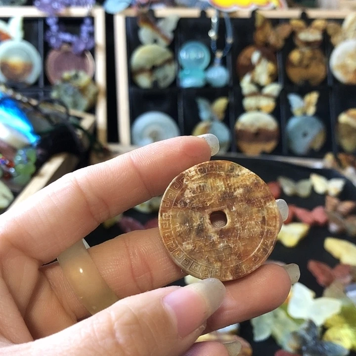 岫玉未镶嵌岫玉挂件