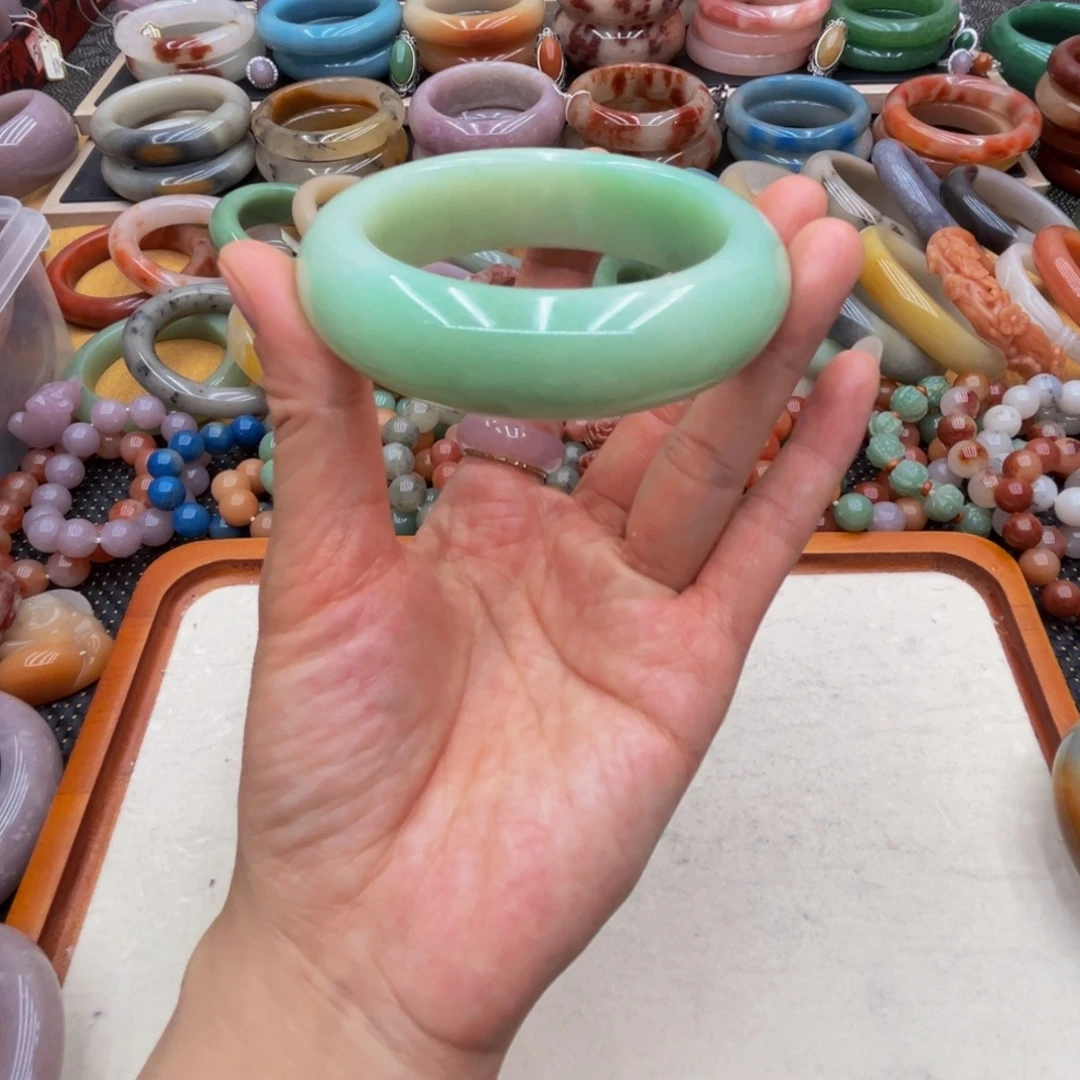 石英岩玉未镶嵌圈口56