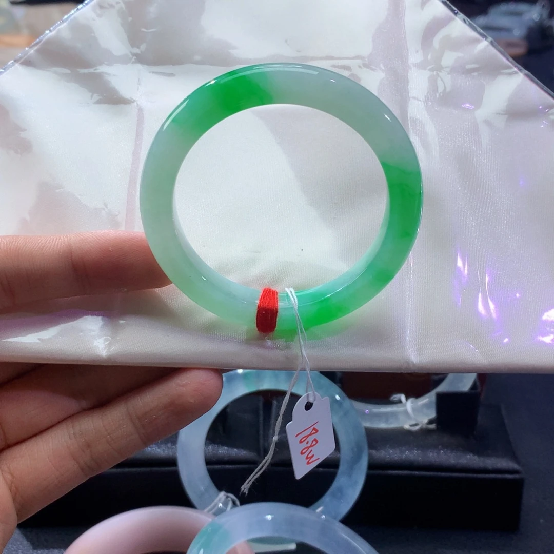 未镶嵌手镯翡翠18号闪购